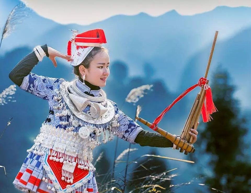 「到春城·过春节」弦歌知意,时间流过的民族乐器