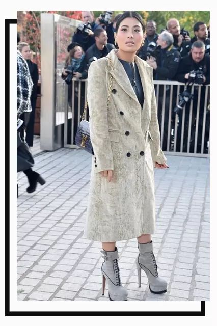 娉板浗濂冲閫嗚褰撲笂鏄庢槦,娉板浗鍏富閫嗚涔嬭矾