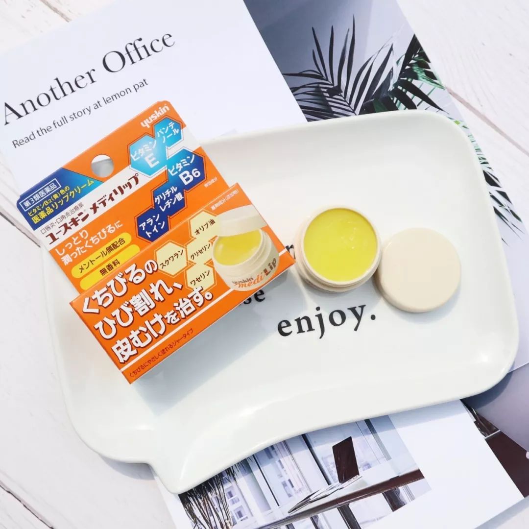 别再OMG了！3招唇部急救术，拯救干燥双唇超有效！