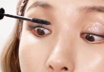 拒绝节后倦容森绘梨佳的春色涟漪妆帮你打造好气色