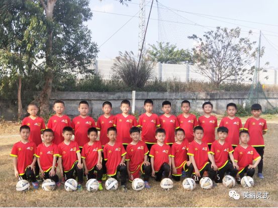 灵武成人足球队夺冠,宁夏灵武足球比赛