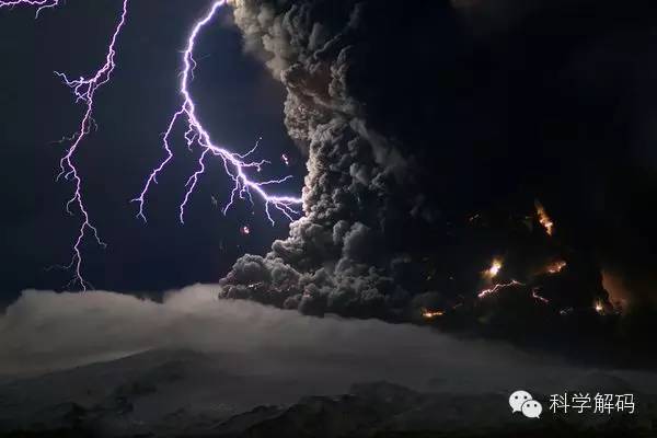科普真正的闪电,闪电是如何存在的呢