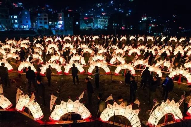 元宵节怎能少得了猜灯谜图片,猜灯谜贺元宵这些灯谜你猜中几道