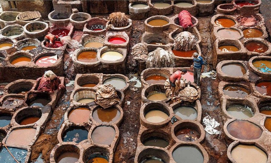 这座城是“好色”者的天堂，带上相机，并且小心！