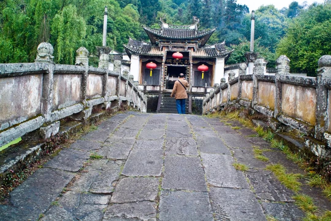 三月适合去哪里的古镇,一日游必去十大古镇