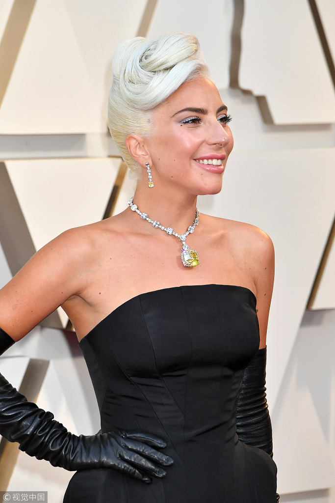 ladygaga奥斯卡奥黛丽赫本,ladygaga红毯致敬赫本