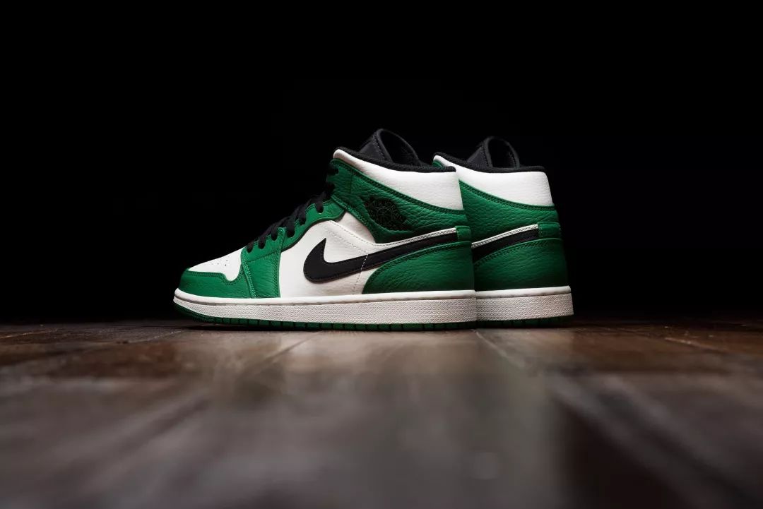 买airjordan,airjordan1买大点的还是偏小