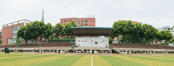 贵阳今年中考示范性高中录取名额,2022年贵阳中考录取分数线是多少