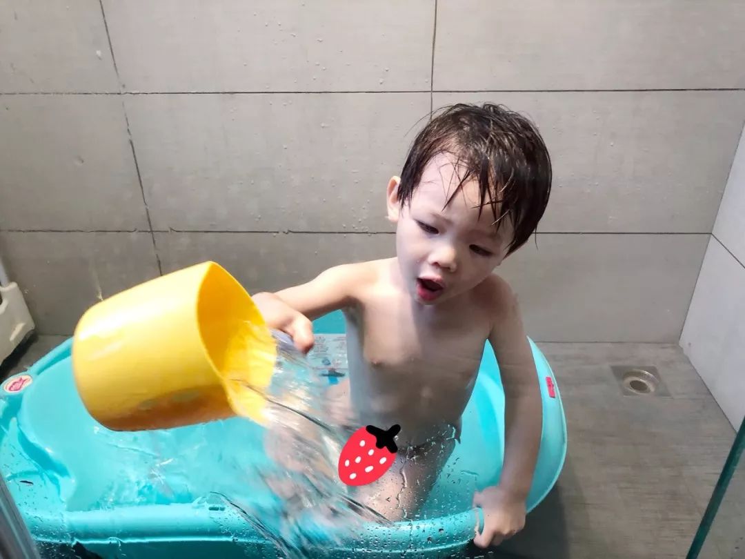 儿童皇冠澡盆,澡盆婴儿洗澡推荐可折叠5岁