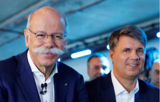 百度回应外链指向色情网站；ofo测试折扣商城，押金可换为金币消费；Uber和Lyft将IPO，考虑给老司机股份|雷锋早报