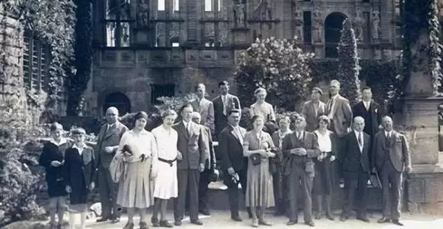 拉菲背后的神秘家族:身家等于2200个马云?