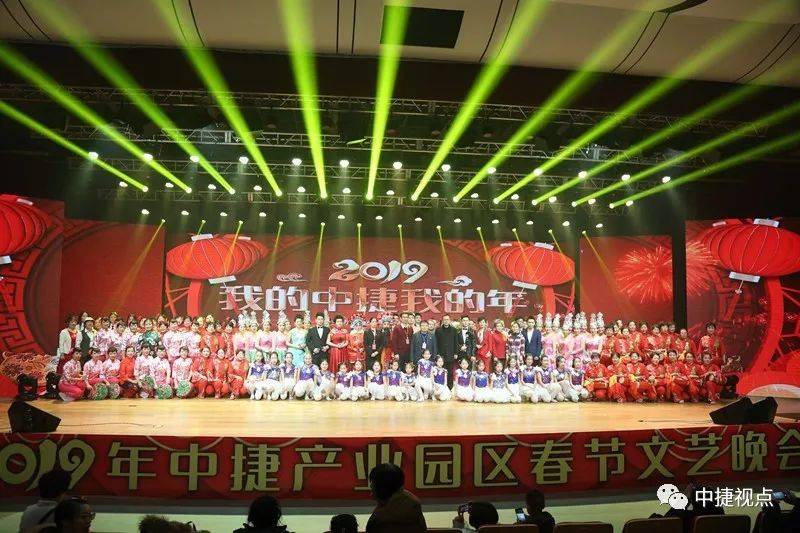 赞中国改革开放四十年的诗赏析,咏改革开放四十周年诗词