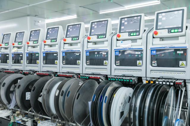 工厂摆满骁龙855CEO带队直击iQOO制造过程