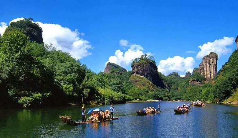 去杭州旅游团三日游价目表,从杭州去哪里旅游机票便宜又好玩