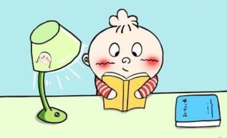 男孩不小心摔了一跤结果酿成悲剧,小孩摔了一跤看见妈妈就哭了