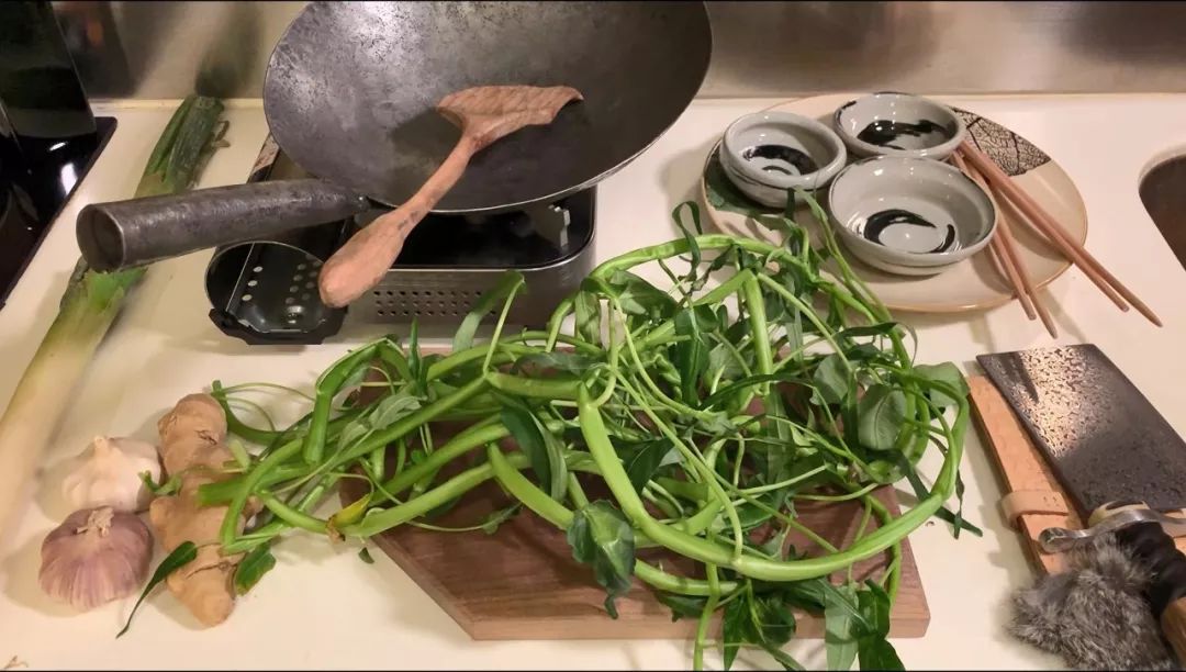 这大概是全世界最无聊的人了