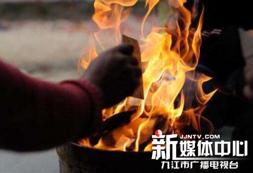 清明祭祖能不能用“人民币版冥币”央行传来最新消息,清明节干这事会罚款!快提醒你家人