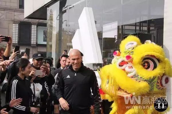 in77杭州湖滨银泰商城,in77杭州湖滨银泰房价