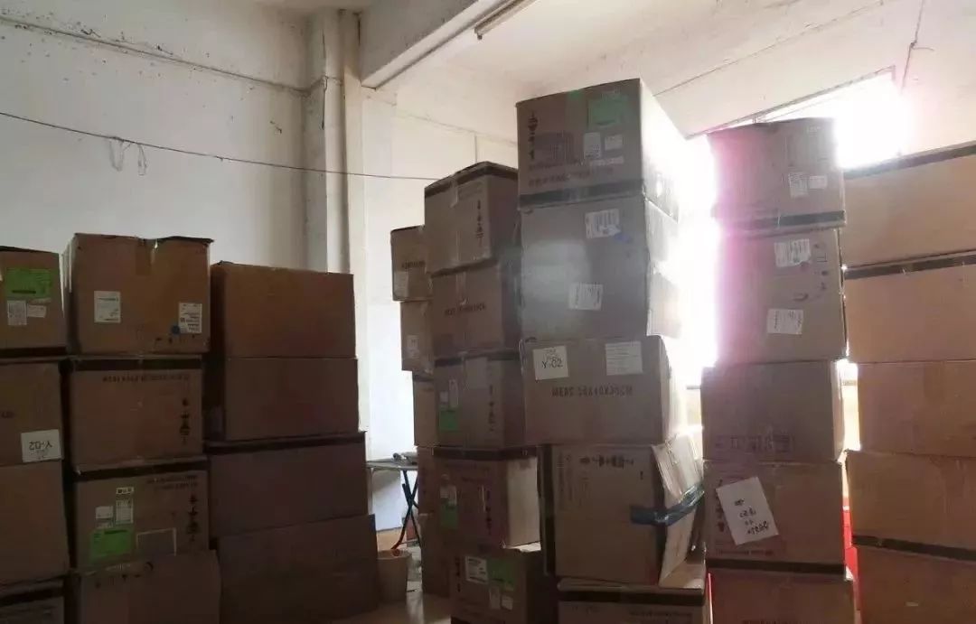 鏇濆厜榛戝績浠ｈ喘,鏇濆厜鑹績鍟嗗