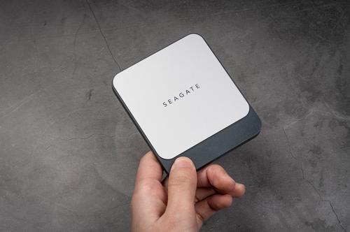 科技最前沿的速度体验希捷SeagateFastPSSD移动固态硬盘测评
