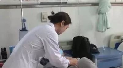 女子生吞一瓶蛆虫治癌,贵州一女子患癌身体长蛆