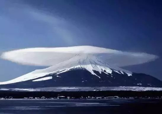 看看这些奇形怪状的云，你知道它们预示着什么气象吗