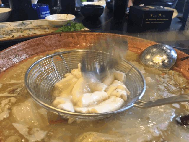 喝骨头汤补镁吗,骨头熬汤是不是嘌呤高呀