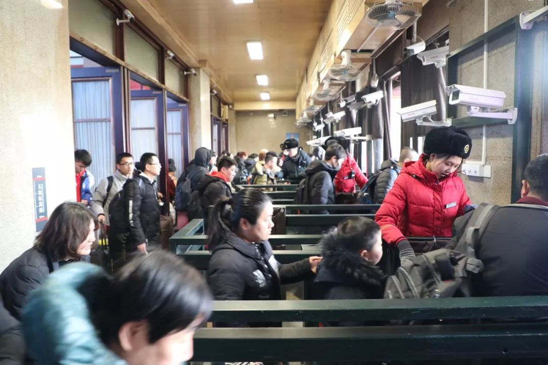 你抢到小长假车票了吗,十一假期购票攻略