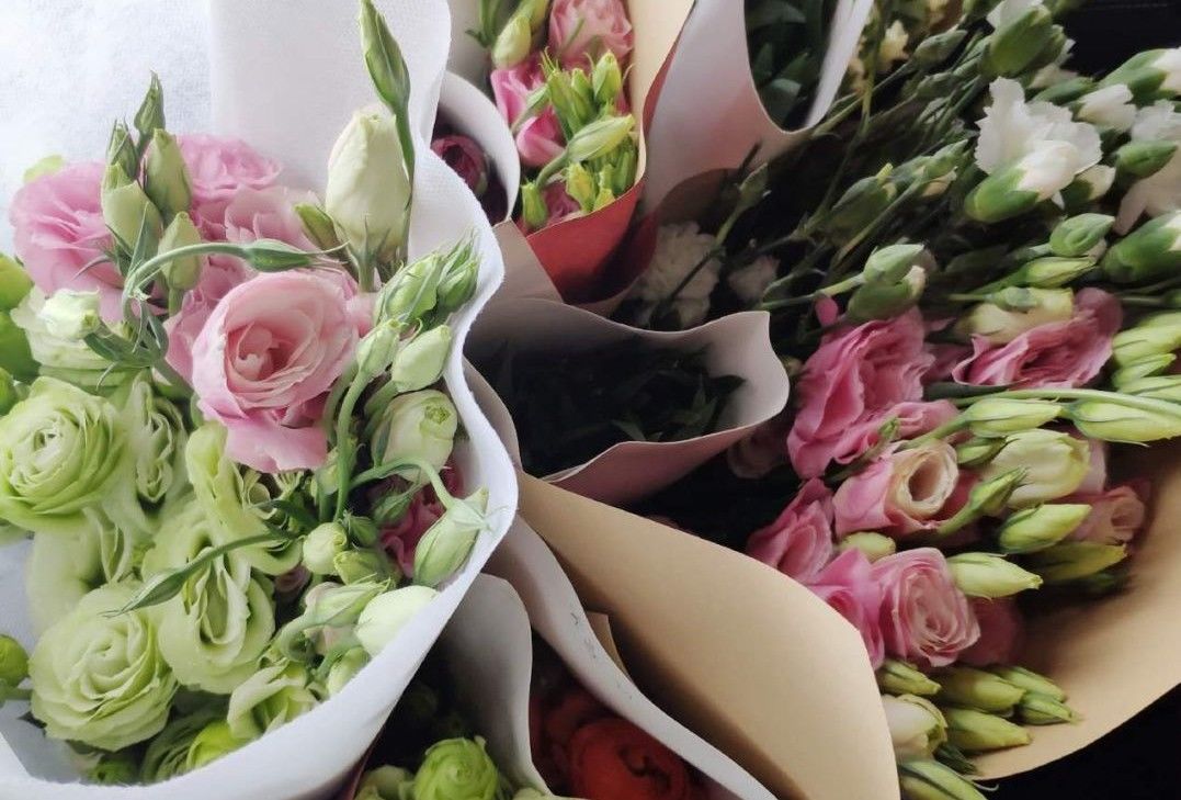 松江花友组了个价格美丽的鲜花团，还想找个靠谱提货点