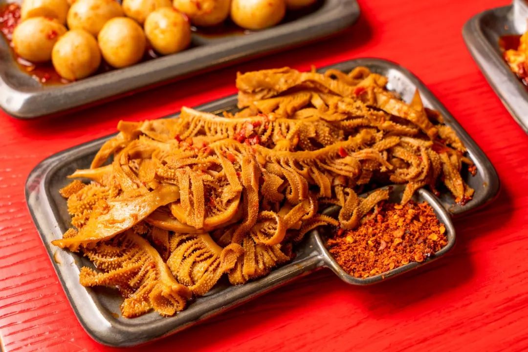 谭鸭血24小时营业,日均排队3h的谭鸭血来宁波了