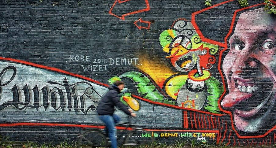 柏林展示身材,柏林很穷吗