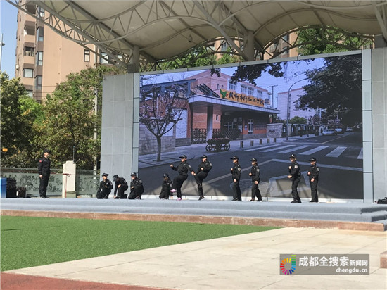 迷路了怎么向警察求助,迷路了找警察叔叔帮忙怎么说