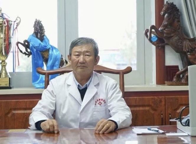 【热点关注】本周五！蒙医副主任医师‍达瓦·那木吉力到乌尔禾坐诊！