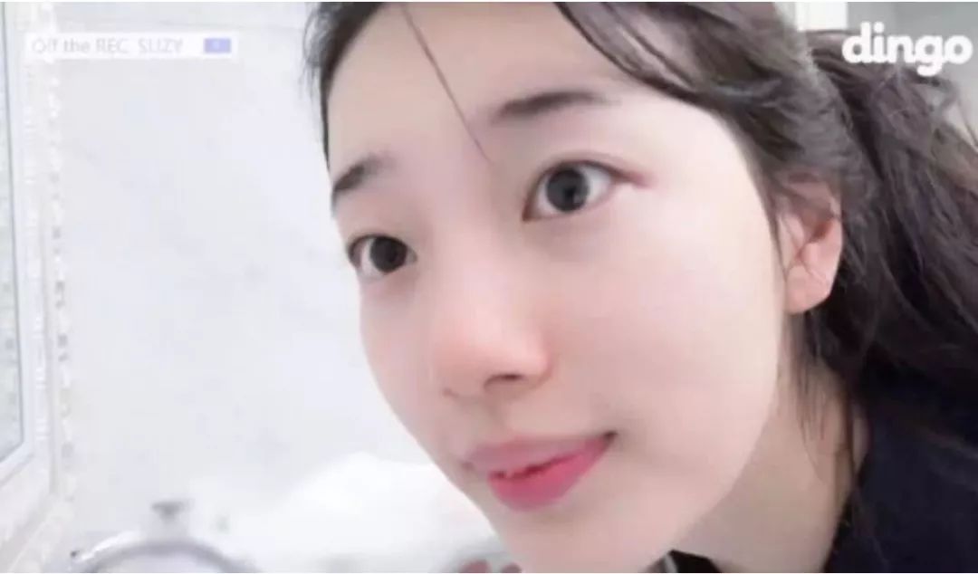 39岁全智贤又凭素颜上热搜？这么多年她怎么就不显老！