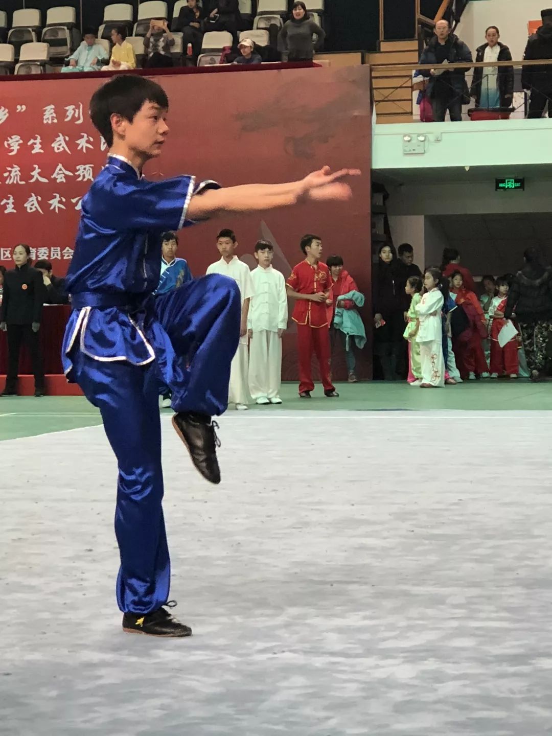 灏戝勾鎴戠湅浣犻楠兼竻濂囬偅娈佃瘽,灏戝勾鎴戠湅浣犻楠兼竻濂囩殑鍘熻瘽