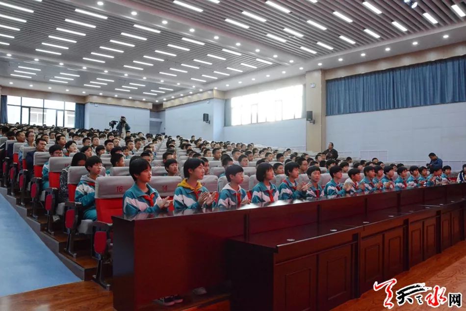 逸夫小学运动会会徽设计说明,逸夫小学运动会口号