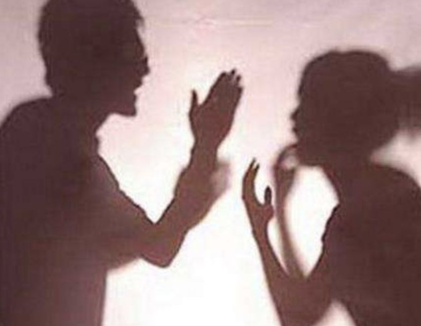 杭州女子月薪四千买2万的包，被丈夫指责：坐地铁会被认为是A货