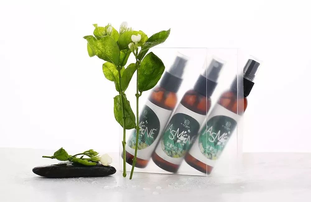 平价化妆水湿敷效果堪比千元面膜,补水平价纯露好物