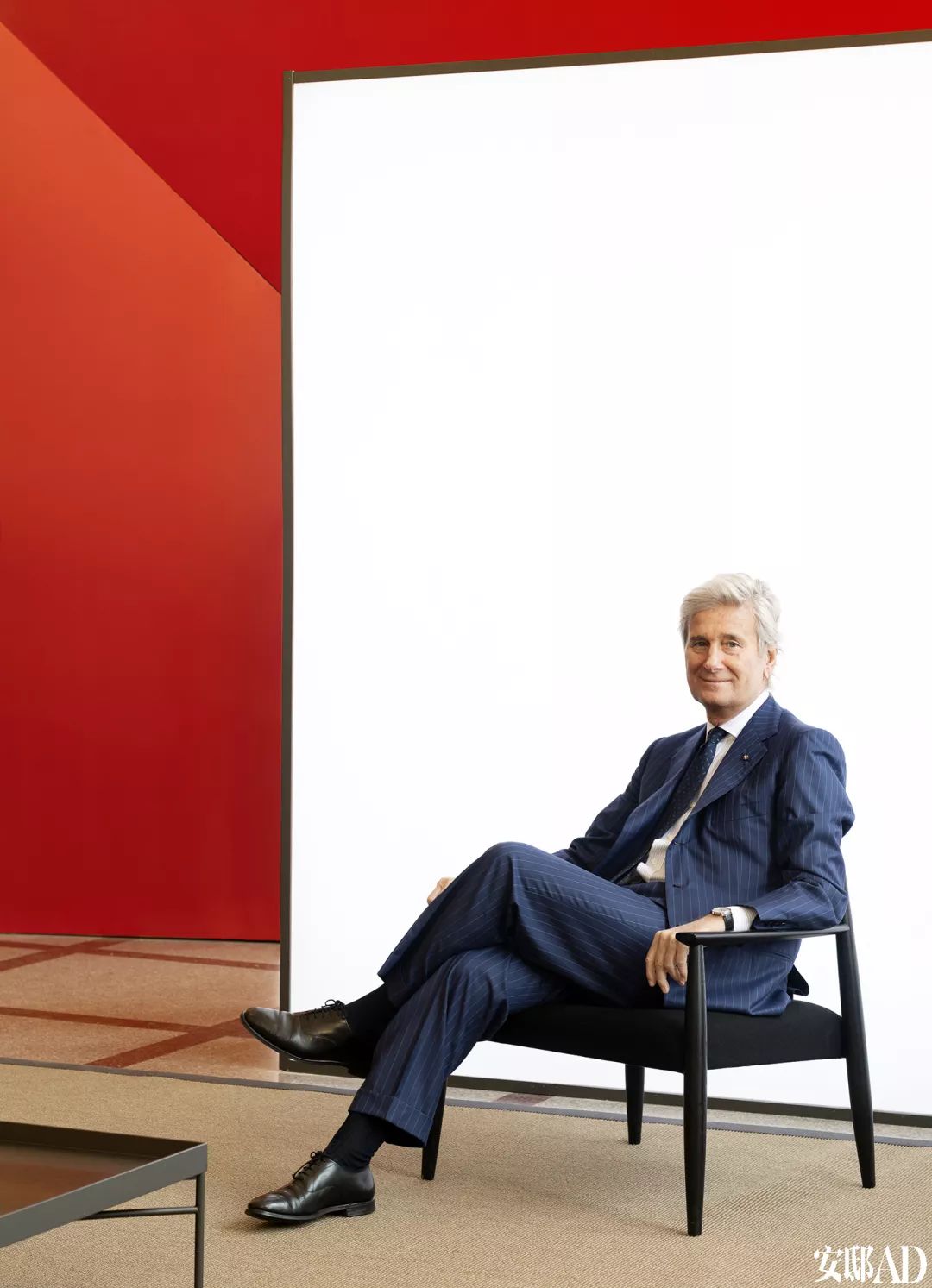 米兰街头暗访竟有井柏然,结果意外:购物车空了