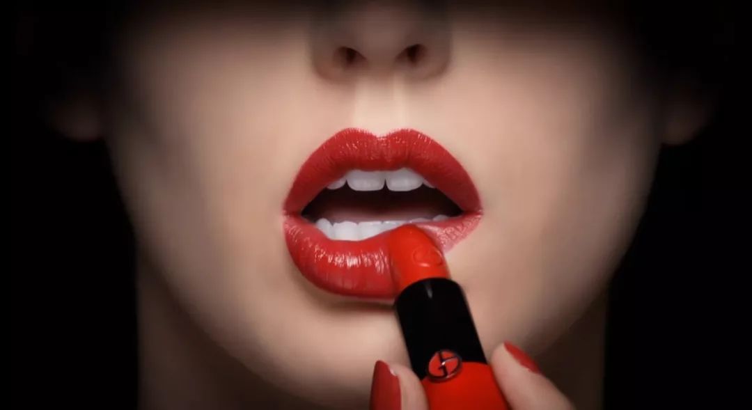 BBC又来惊爆：你抹口红，就是在亲吻上万只昆虫尸体？美丽背后这么血腥…