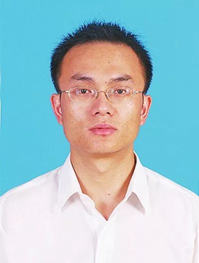 青分享|一条微博热评引发的思考，网友：“这才是新青年”