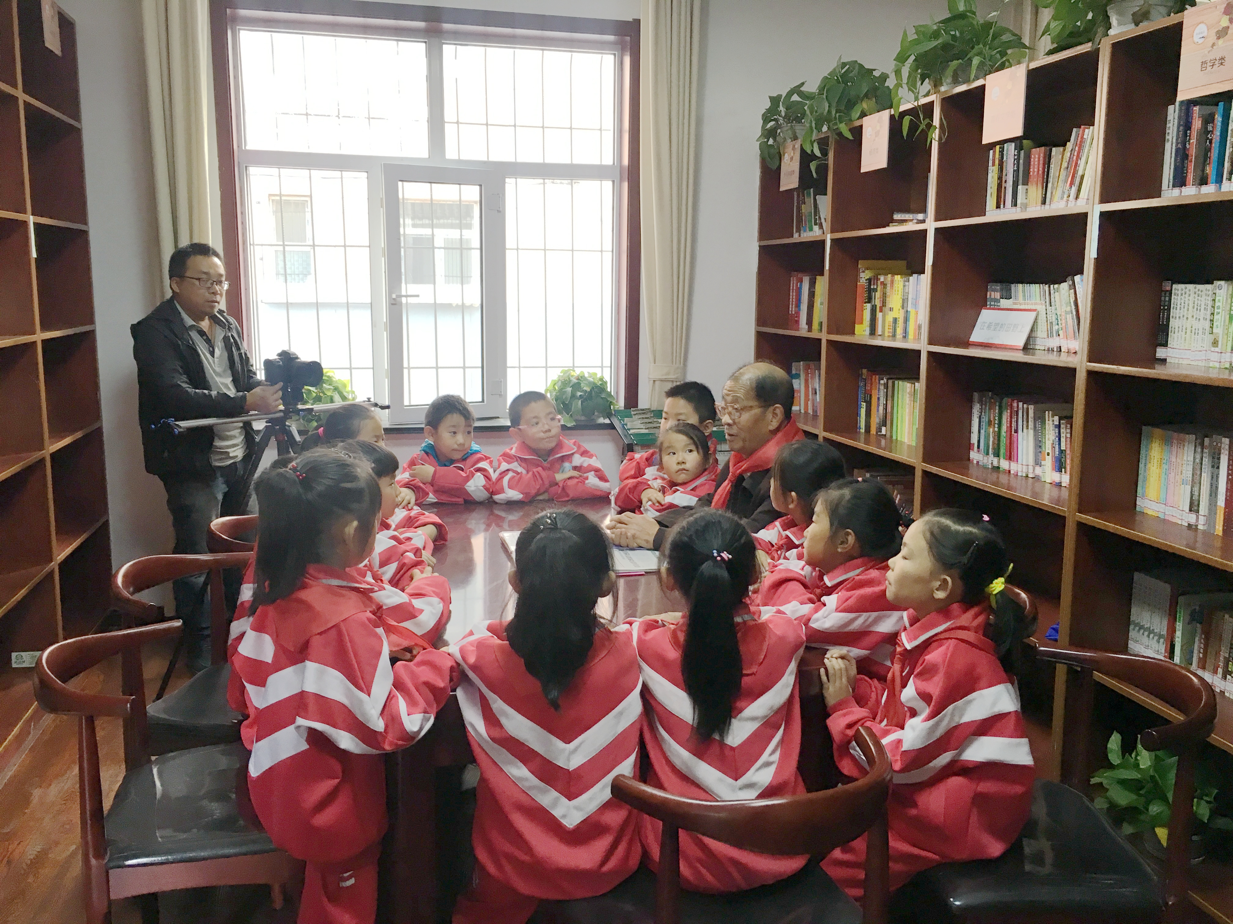 巾帼心向党开展奋楫绽芳华活动,巾帼心向党凝心聚力展风采