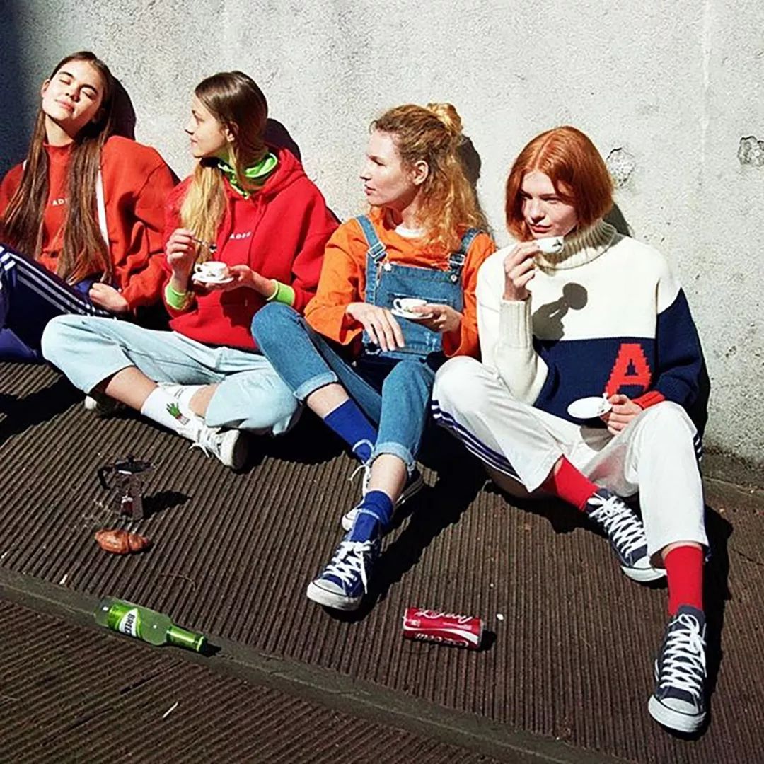 寻觅一些韩国服饰品牌换换口味？那我们不如从球鞋入手吧~