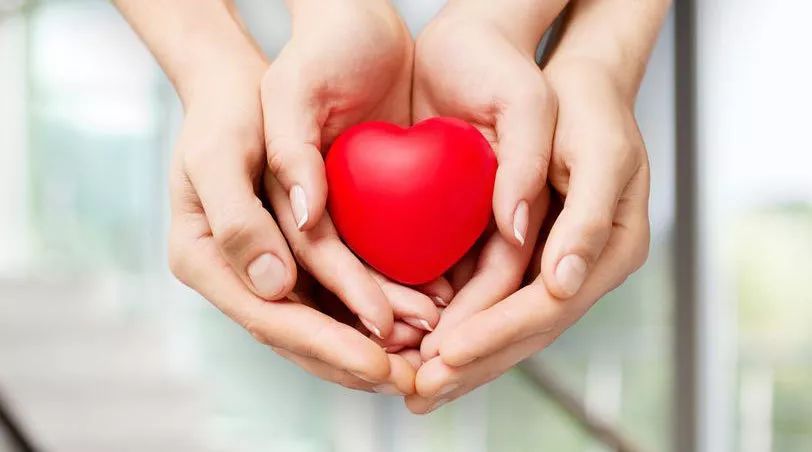 一家人咳嗽反反复复的该怎么办,家里人咳嗽反复老不好怎么办