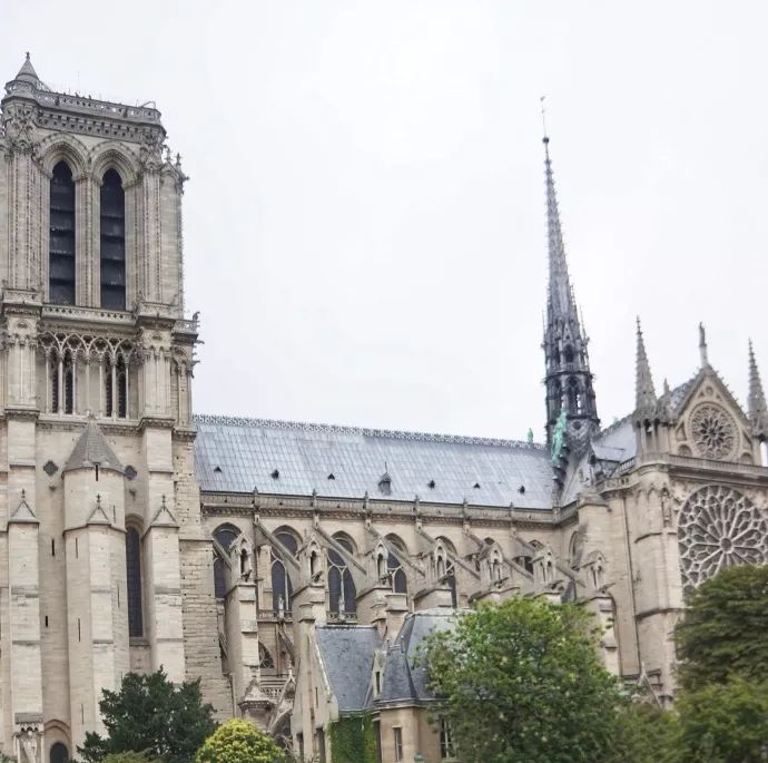 巴黎圣母院世界级的文化瑰宝,东方巴黎圣母院圣心大教堂