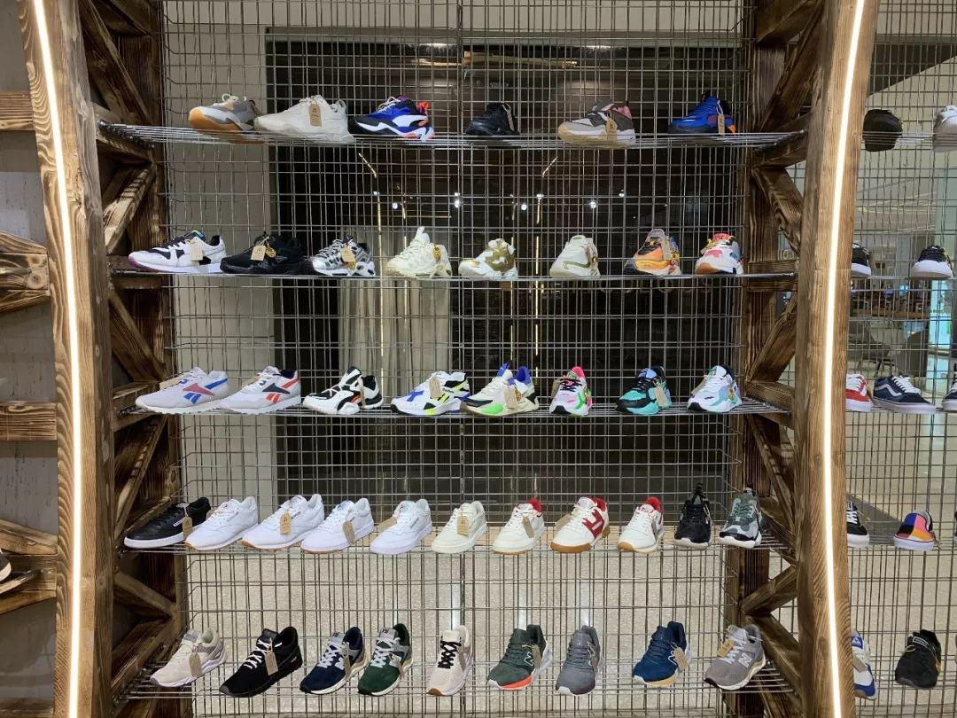 曼谷球鞋图片大全,泰国曼谷球鞋实体店