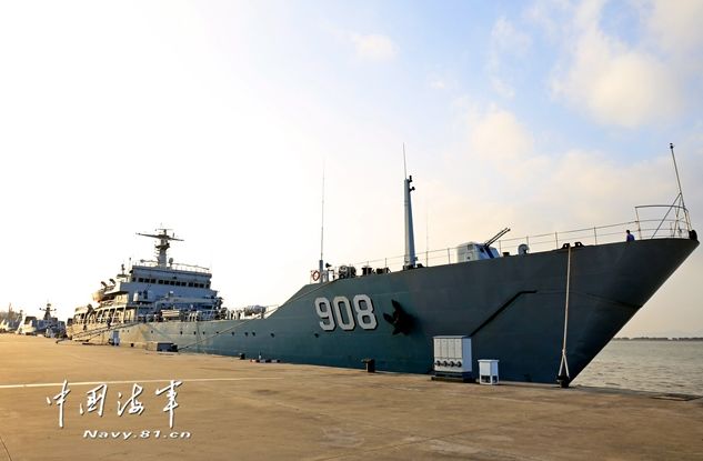 海军战舰舰徽图片,真正的军舰舰徽