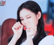 你是亲和脸还是冷淡脸？别乱装可爱了啦！