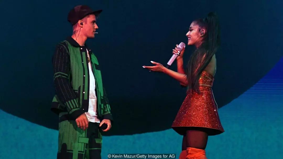 据说美国最骚的仔们都来这片沙漠里开趴