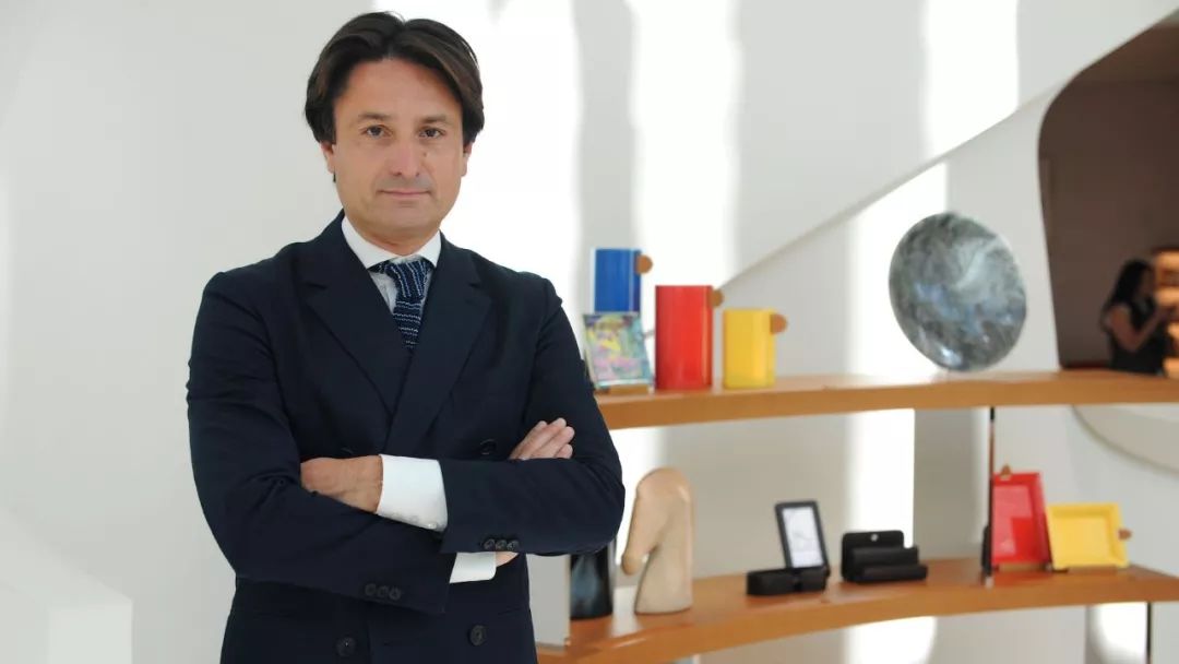 BoF美容周报|剥离自拍手机和美妆垂直电商业务的美图，这回还要做洁面仪？